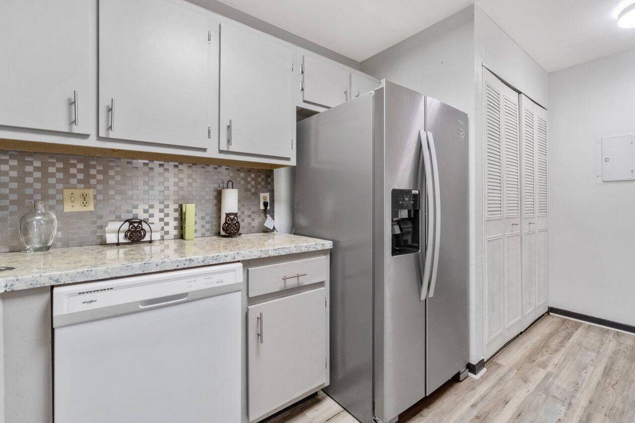 3587 La Playas, Unit B-2, Greenacres, FL 33463 Photo