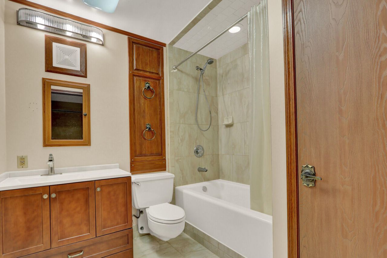 15731 79th Terrace N, Palm Beach Gardens, FL 33418 Photo