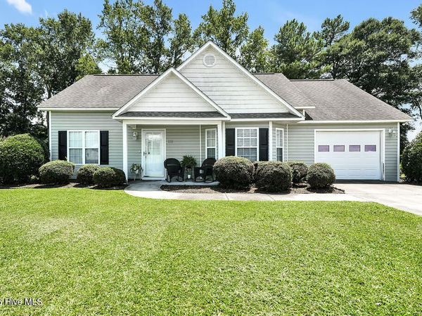 118 Phillip Mills Drive, Teachey, NC 28464