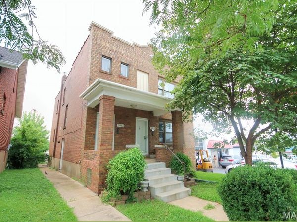5912 Arsenal Street , St Louis, MO 63139