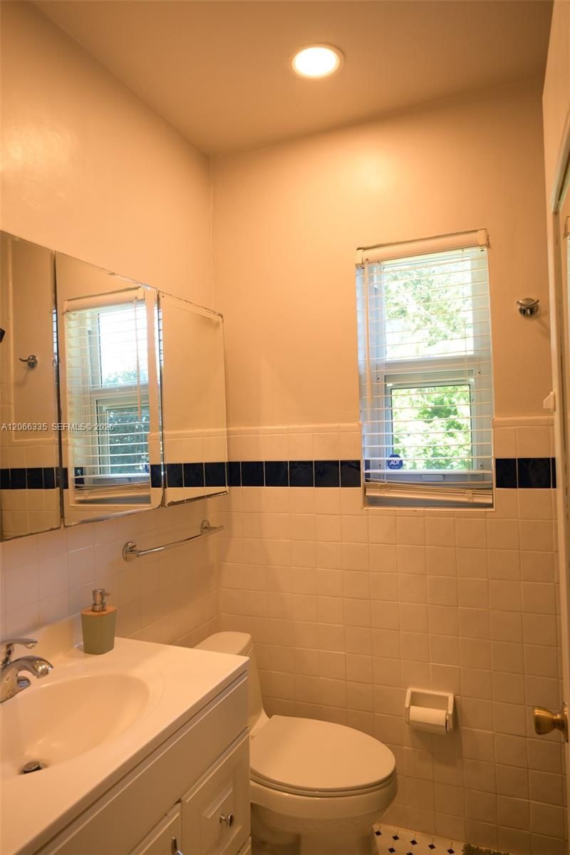 142 NW 98th St, Miami Shores, FL 33150 Photo