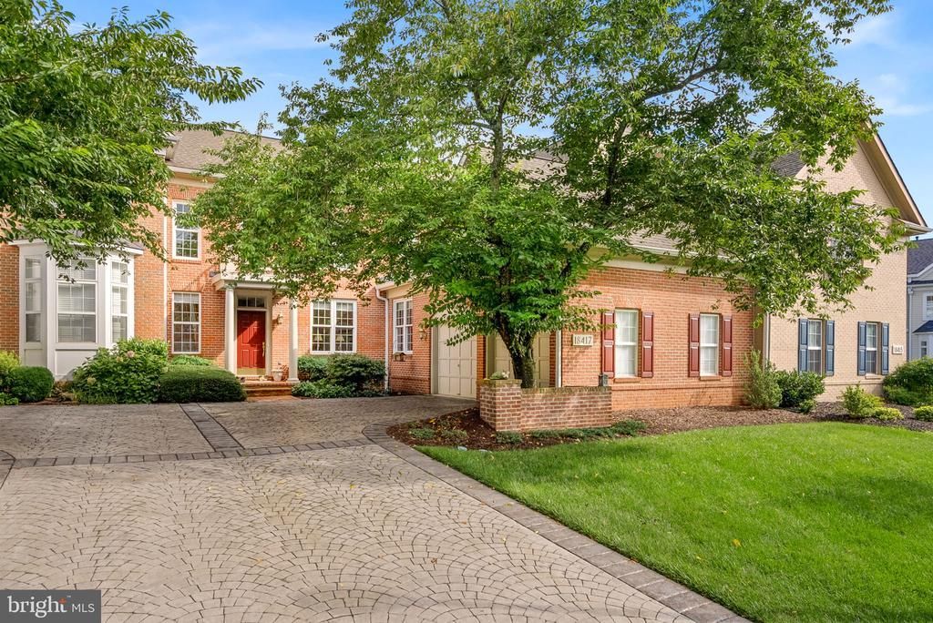 18417 Lanier Island Square, Leesburg, VA 20176 Main Photo