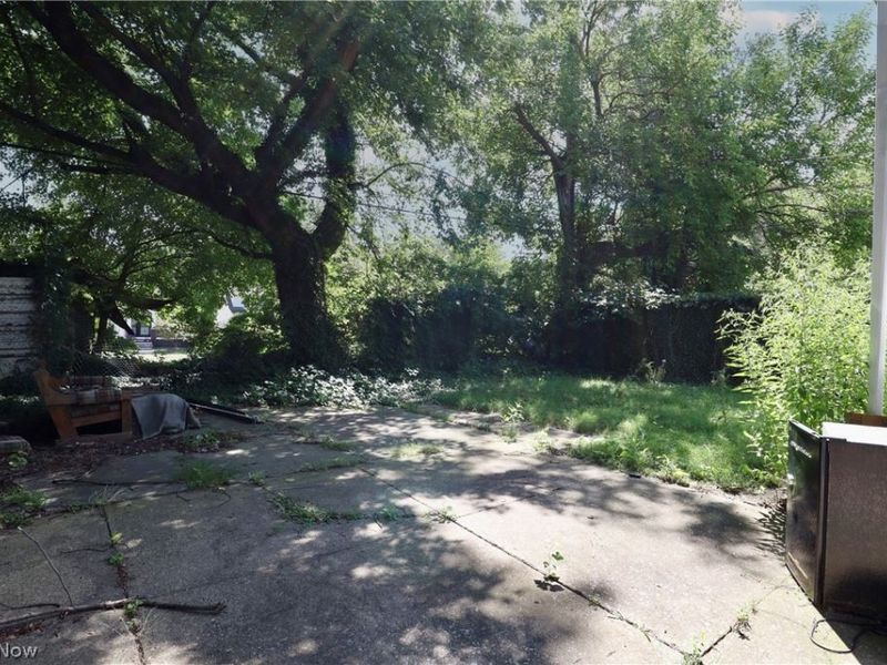 12706 Iowa Avenue , Cleveland, OH 44108 Photo 9