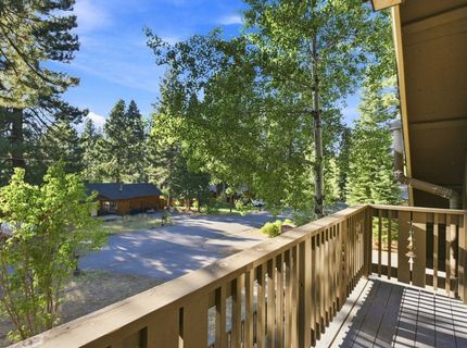 10595 Codogan Street, Truckee, CA 96161 Photo