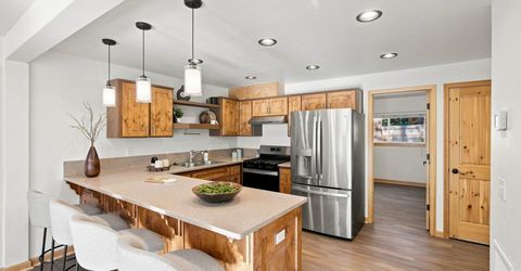 10595 Codogan Street, Truckee, CA 96161 Photo