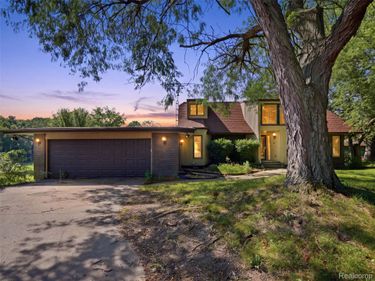 13490 Lakebrook Drive , Tyrone Township, Mi 48430