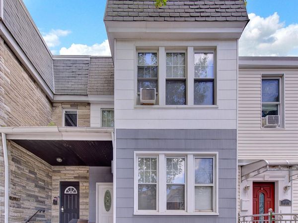 70-29 68 th Place , Glendale, NY 11385