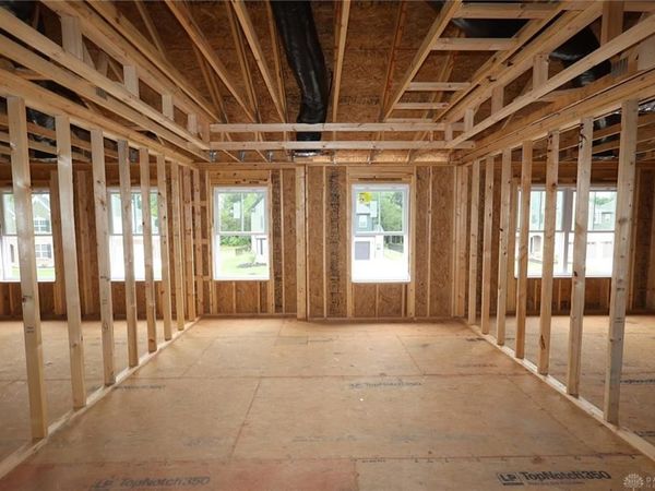 660 Goldfinch Drive, Unit 107, Beavercreek, OH 45434