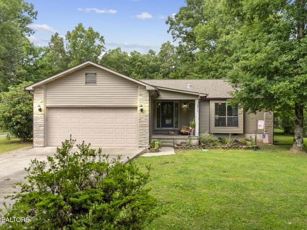 3213 Pueblo Drive , Crossville, TN 38572