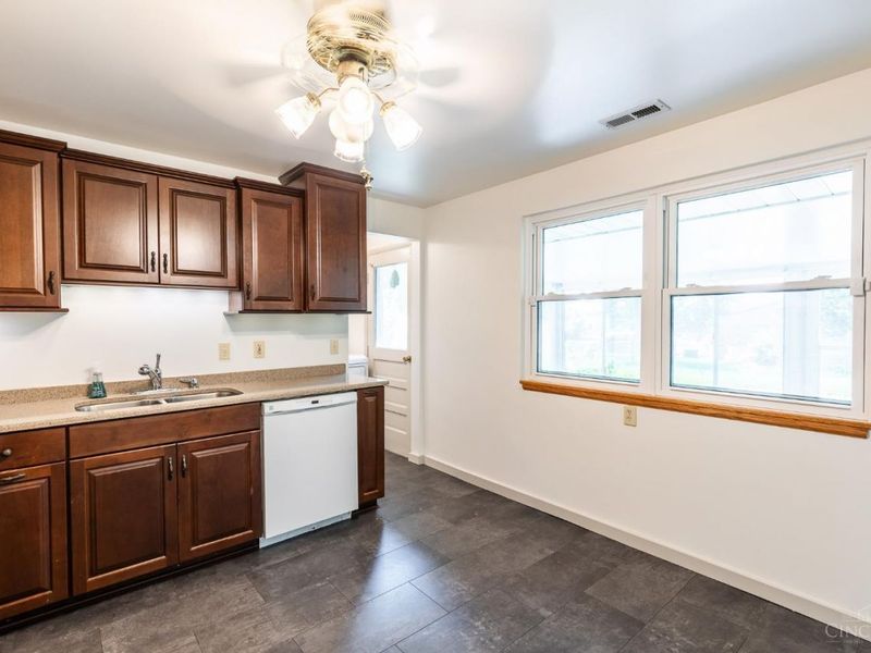 5433 Cleander Drive, Delhi Twp, OH 45238 Photo 16