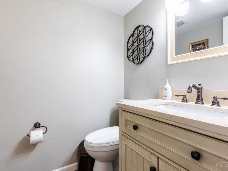 10865 Lakehurst Court, Sycamore Township, OH 45242 Photo 15
