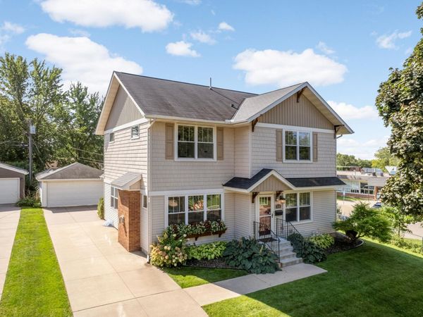 1636 Saunders Avenue, Saint Paul, MN 55116