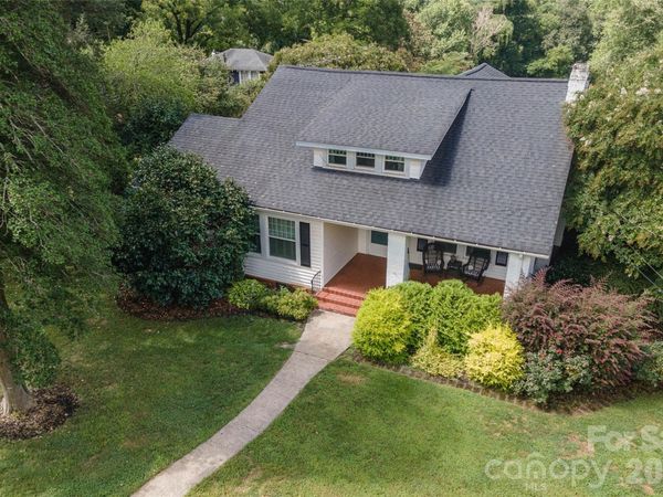 365 N Washington Street , Rutherfordton, NC 28139