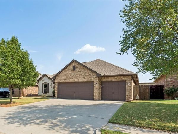 636 NE 23rd Street, Moore, OK 73160