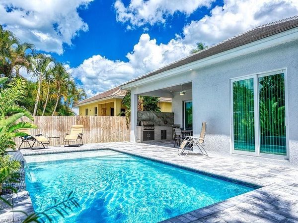 712 108th AVE N, NAPLES, FL 34108