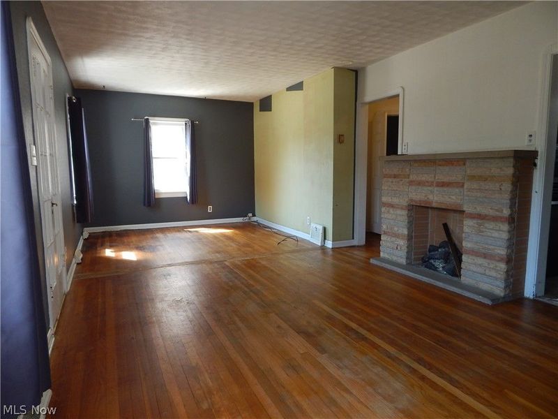 7432 Outlook Avenue , Brooklyn, OH 44144 Photo 6