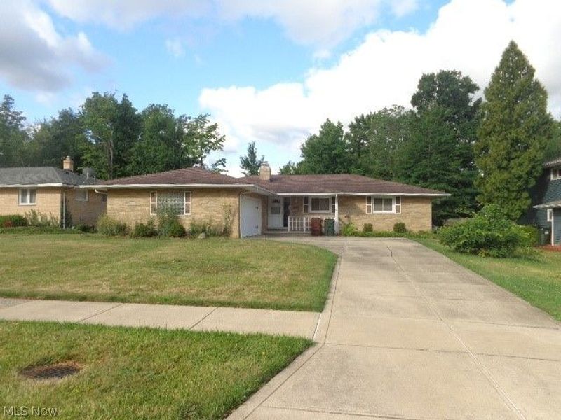 7270 Lakeview Drive, Parma, OH 44129 Photo 30
