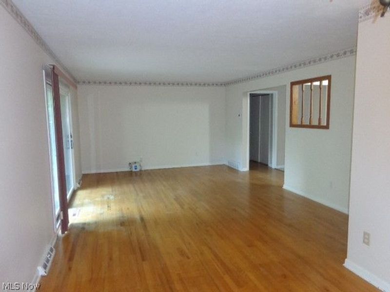 7270 Lakeview Drive, Parma, OH 44129 Photo 7