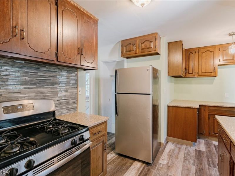 3826 Grosvenor Road , South Euclid, OH 44118 Photo 15