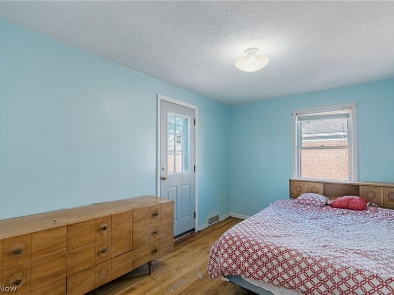 3826 Grosvenor Road , South Euclid, OH 44118 Photo 21