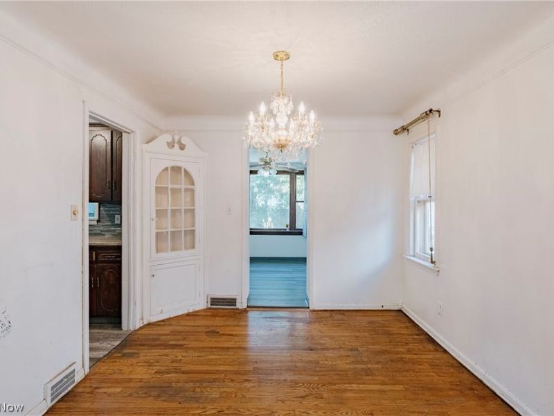 3826 Grosvenor Road , South Euclid, OH 44118 Photo 9