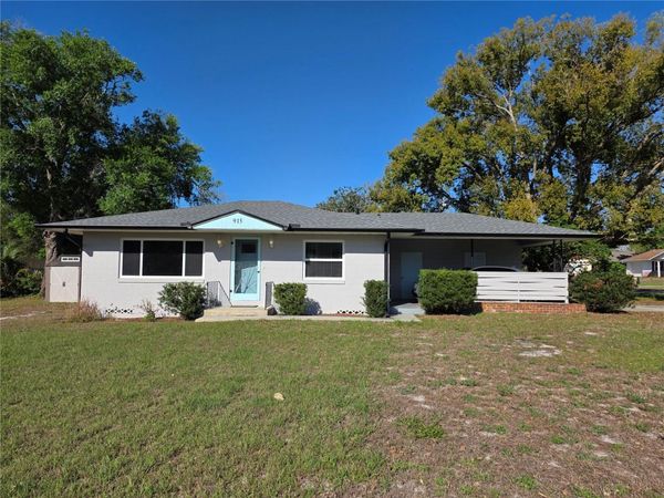 915 NORMAN DRIVE , MOUNT DORA, FL 32757