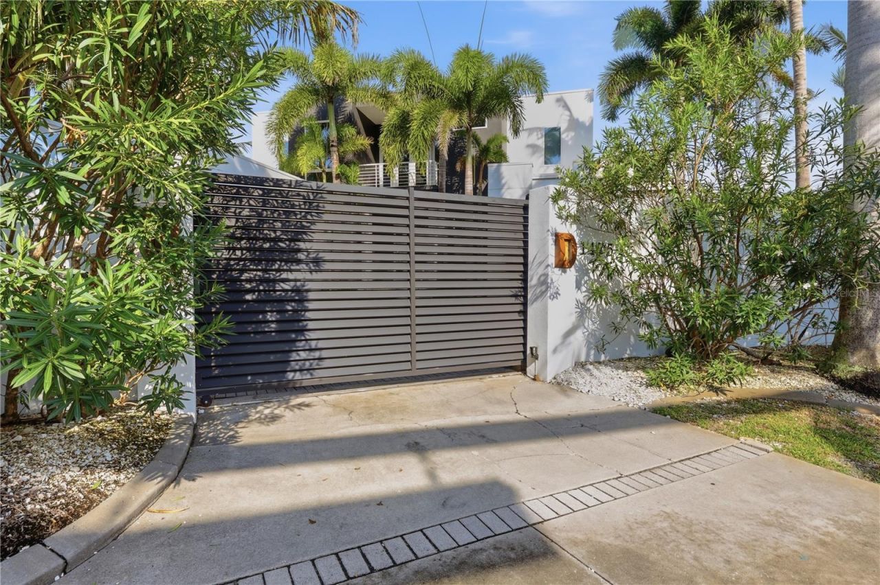 1475 John Ringling Parkway, Sarasota, FL 34236 Photo