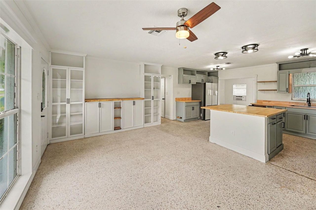 766 41st Avenue Ne, Saint Petersburg, FL 33703 Photo