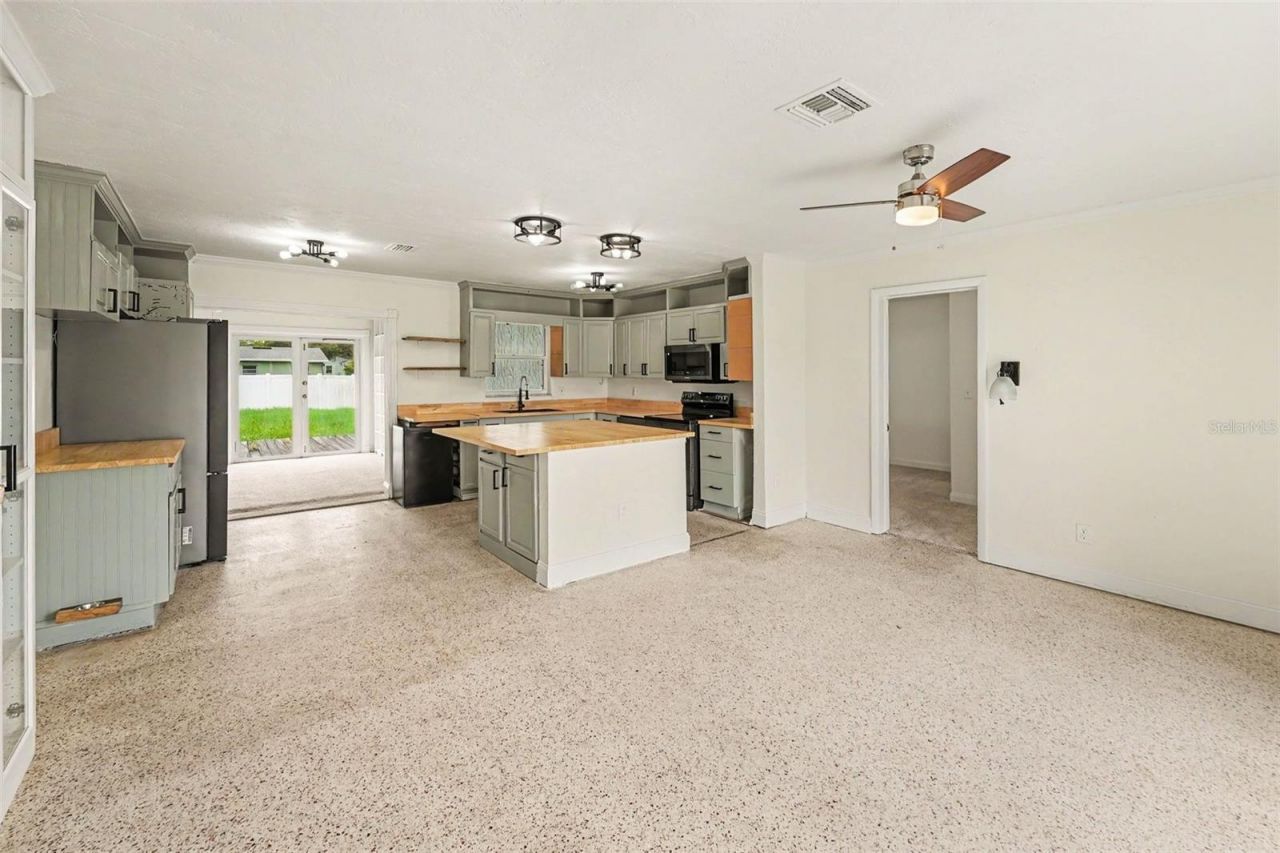 766 41st Avenue Ne, Saint Petersburg, FL 33703 Photo