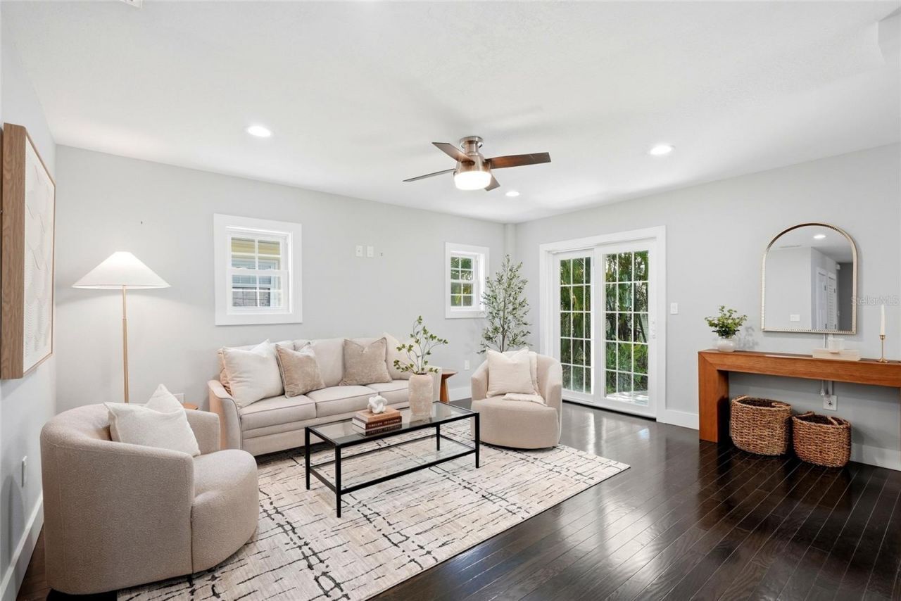 2720 10th Street N, Saint Petersburg, FL 33704 Photo