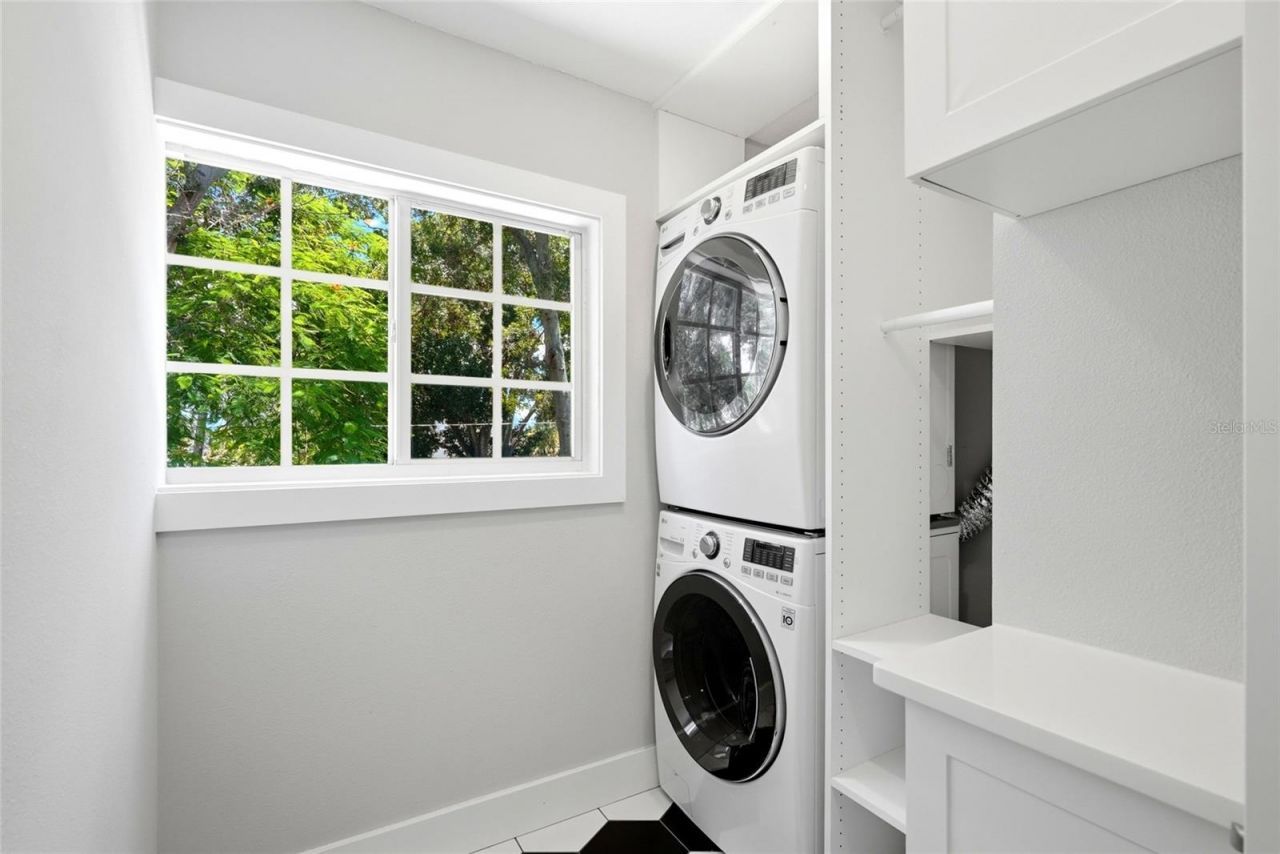 2720 10th Street N, Saint Petersburg, FL 33704 Photo