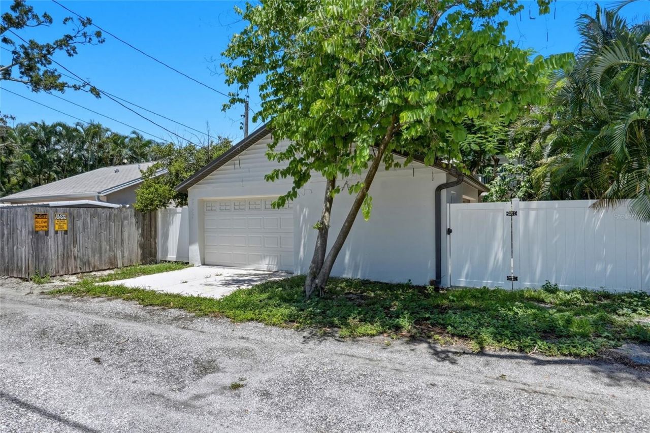2720 10th Street N, Saint Petersburg, FL 33704 Photo