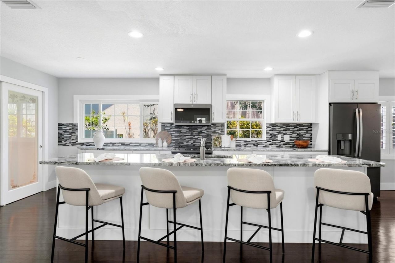 2720 10th Street N, Saint Petersburg, FL 33704 Photo