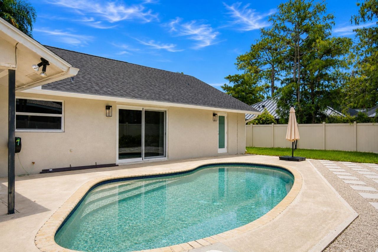 1259 Barnstaple, Wellington, FL 33414 Photo