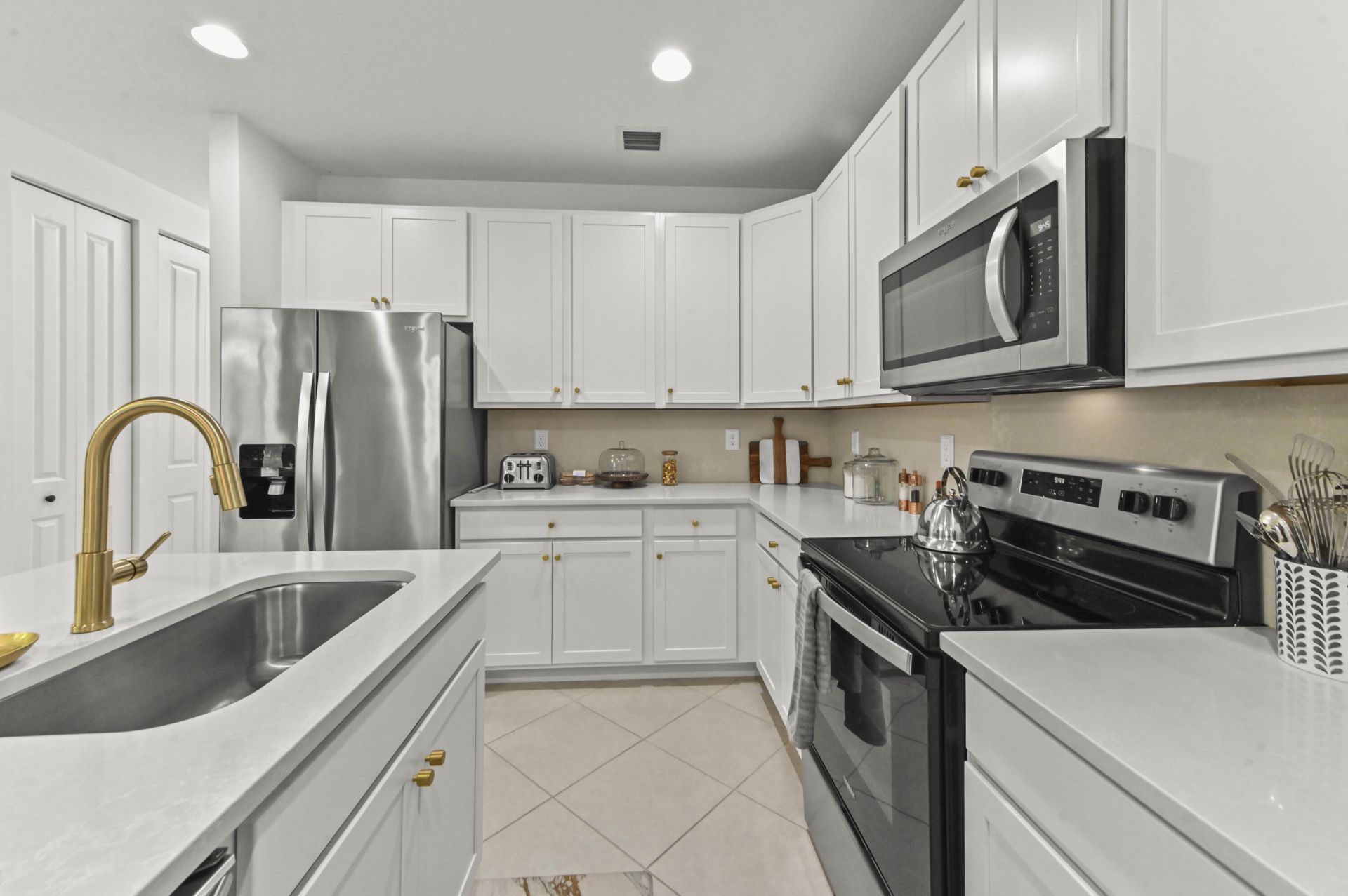 355 NW 33rd Lane, Pompano Beach, FL 33069 Photo