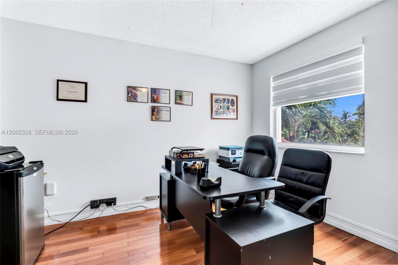 17513 NW 10th St, Pembroke Pines, FL 33029 Photo
