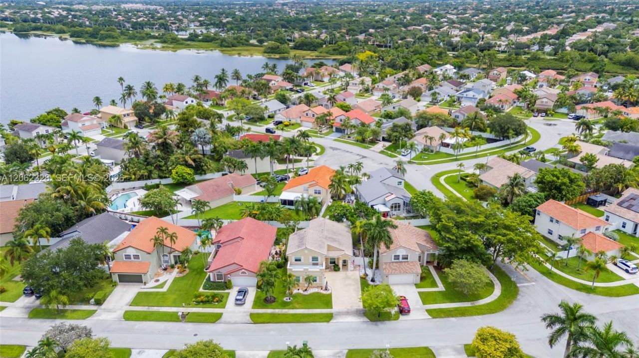 17513 NW 10th St, Pembroke Pines, FL 33029 Photo