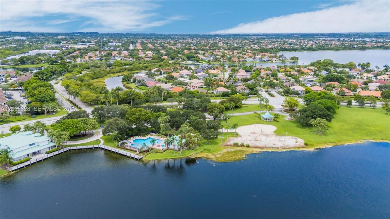 17513 NW 10th St, Pembroke Pines, FL 33029 Photo