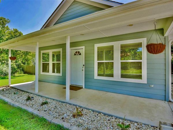 903 Comanche Cove Drive, Granbury, TX 76048