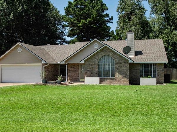 406 N Jodie Street , Shreveport, LA 71107