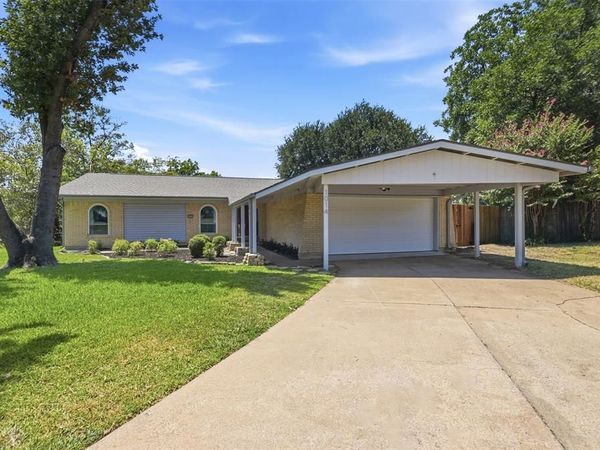 1014 Mountview Court, Carrollton, TX 75006