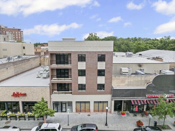 1036 Lake Street , Unit 3S, Oak Park, IL 60301