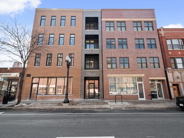 1839 W Irving Park Road, Unit 2F, Chicago, IL 60613