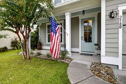 2580 Larch Lane photo 4