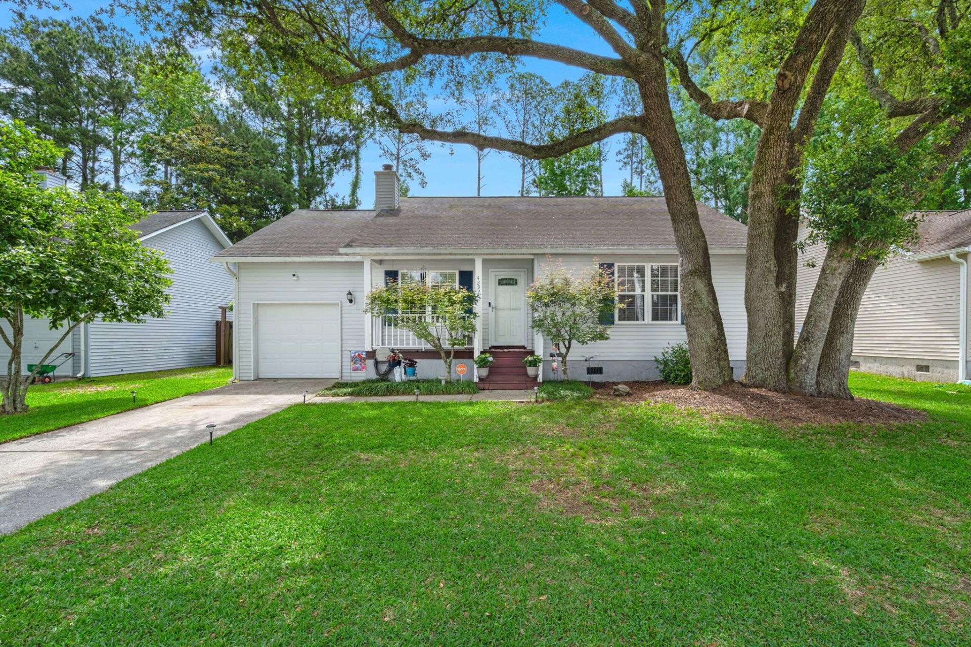 4292 Lavender Lane Photo 3