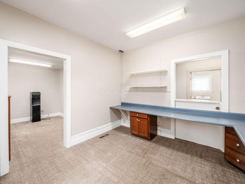550 W Central Avenue , Delaware, OH 43015 Photo 25