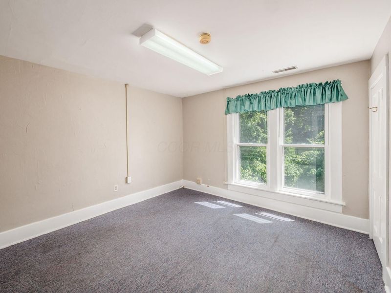 550 W Central Avenue , Delaware, OH 43015 Photo 45