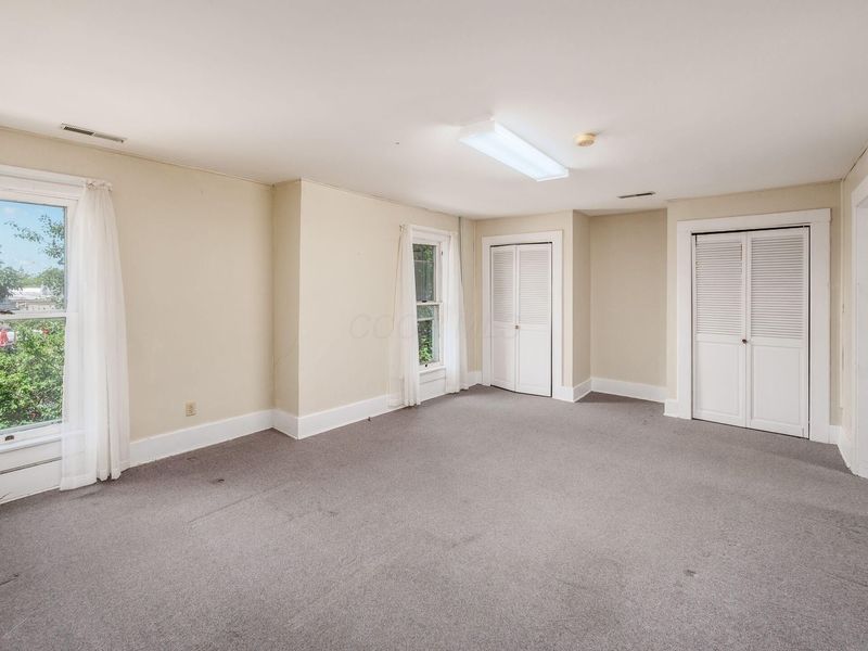 550 W Central Avenue , Delaware, OH 43015 Photo 47