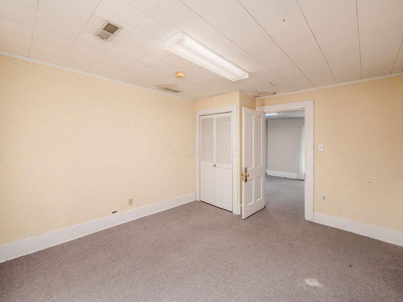 550 W Central Avenue , Delaware, OH 43015 Photo 50
