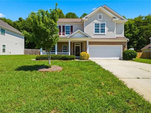 2016 Heron Pointe Drive , Whitsett, NC 27377